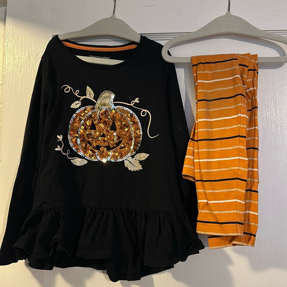 Halloween Glitter pumpkin outfit size 5/6